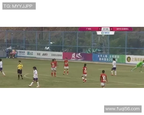 中国女足新星崛起 各项赛事展现实力 打破困境引领未来发展