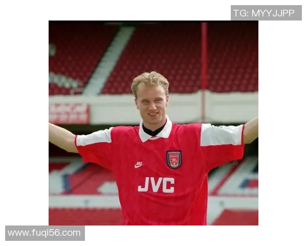 传奇球星与足球巨星的荣耀时刻与不朽传承分析