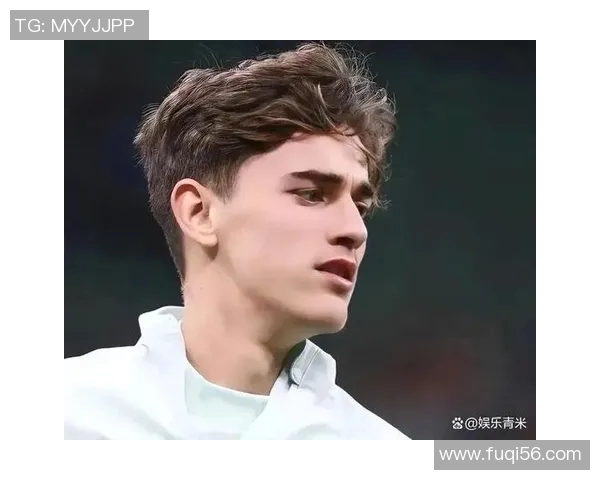 足球小眼睛球星是谁 跨越足球场的独特魅力与天赋揭秘